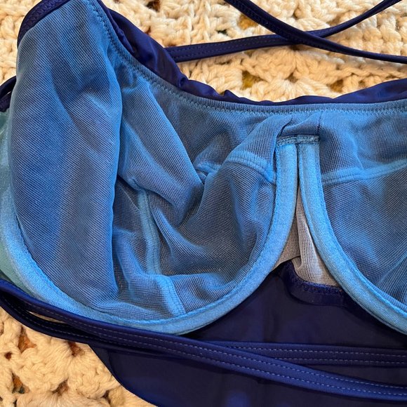 Profile Blush Triangle Ruffle Navy Blue Bikini Top Size Medium F-Cup - Picture 6 of 9